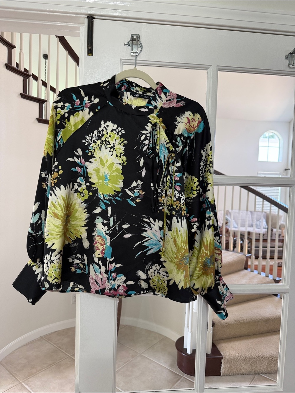 Zara France NWOT Size Large Satin Floral Tie-Neck Blouse in Black and Lime